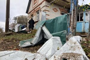 Унаслідок обстрілів російськими окупантами села у Хотінській громаді пошкоджено п'ять приватних будинків, зазначив Живицький