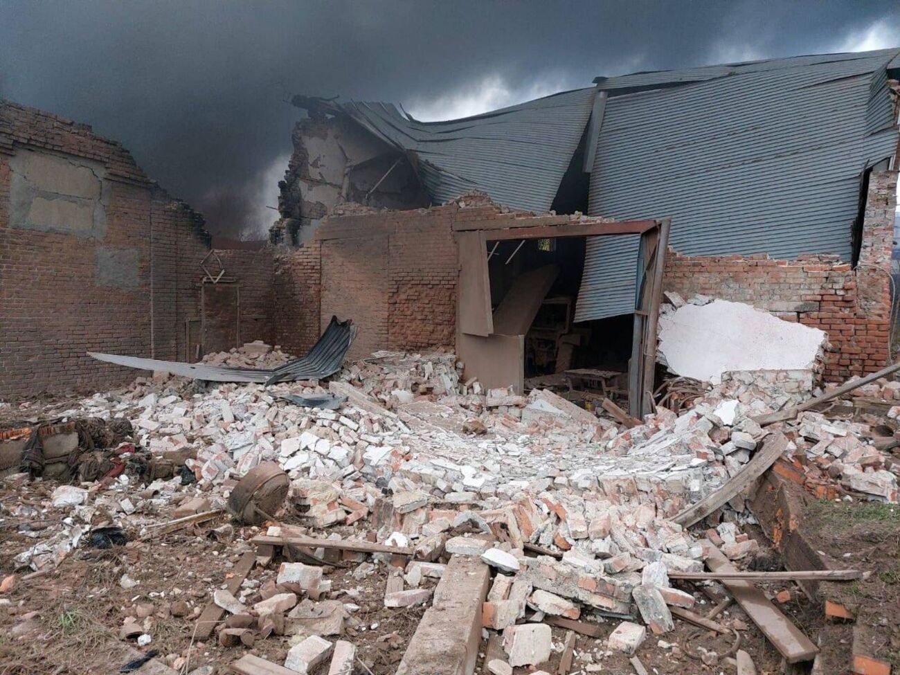 Загалом від початку повномасштабного вторгнення РФ у Донецькій області загинуло щонайменше 1112 осіб