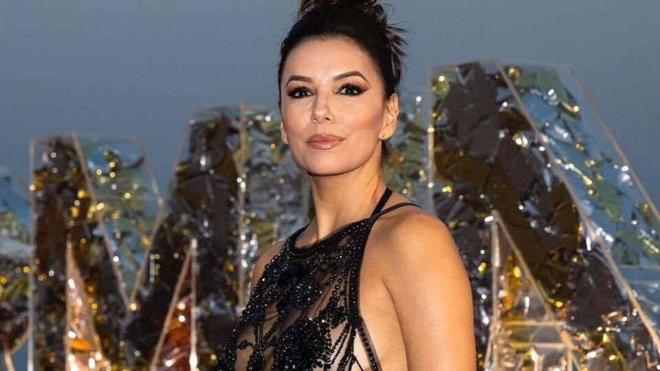 Лонгория: Золотой час