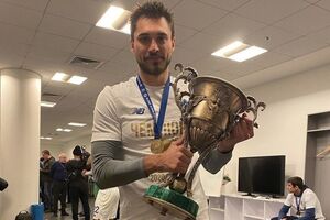 Бущан учится стрельбе и пойдет на курсы домедицинской подготовки