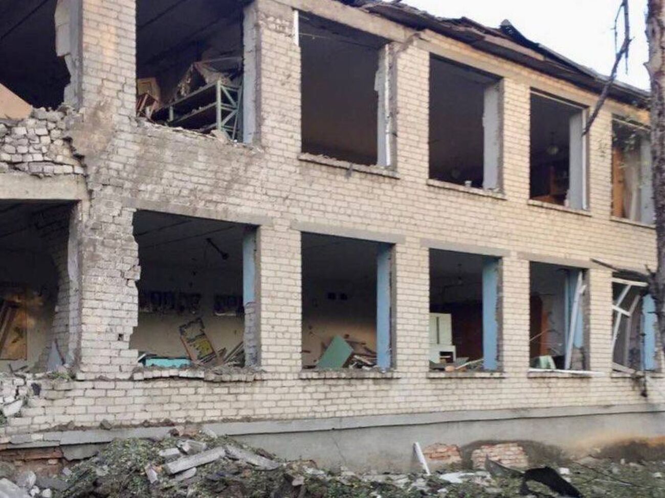 Унаслідок російських ударів у 20 населених пунктах Запорізької області зруйновано десятки інфраструктурних об'єктів