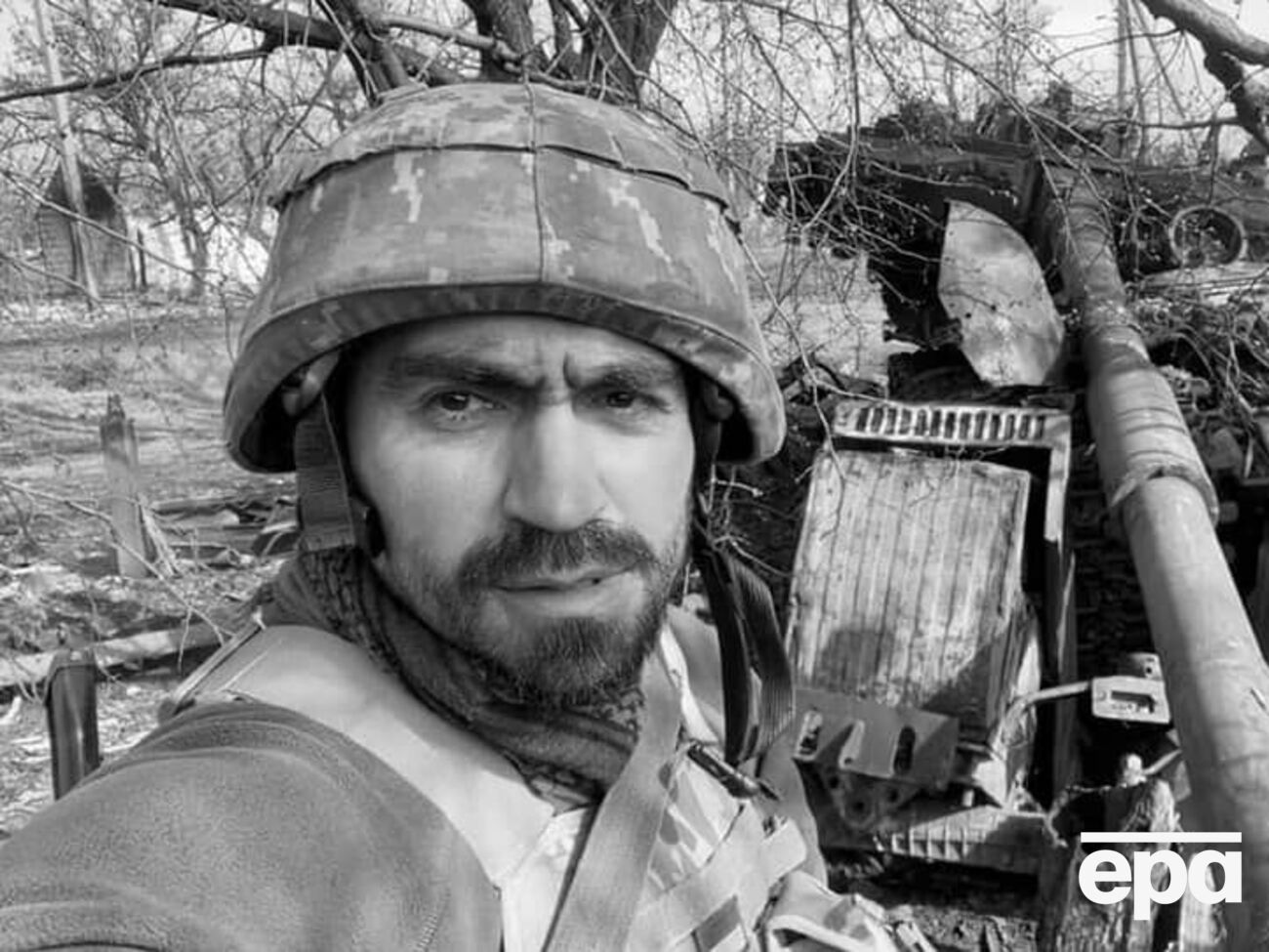 Махов был профессиональным журналистом, воевал в 2015-м, а после полномасштабного вторжения РФ вернулся в ВСУ