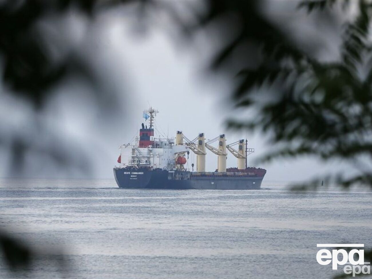 Россия в последнее время тормозила реализацию зерновой сделки, а теперь заявила о ее остановке