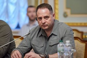 Ермак подчеркнул, что "инфантильными ультиматумами" россияне ничего не добьются