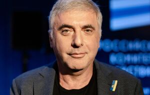 Невзлин: Я бы хотел поучаствовать в восстановлении Украины. Я думаю, что там будет много работы, и поэтому сейчас учу украинский язык