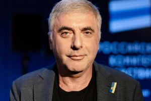 Невзлин: Я бы хотел поучаствовать в восстановлении Украины. Я думаю, что там будет много работы, и поэтому сейчас учу украинский язык