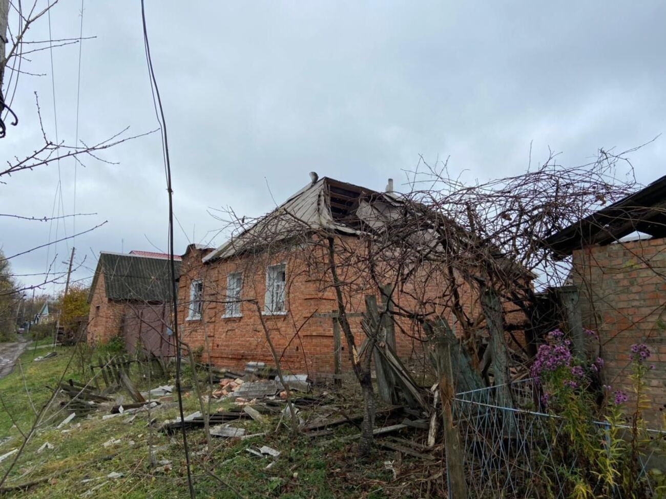 Оккупанты регулярно обстреливают Сумскую область со своей территории