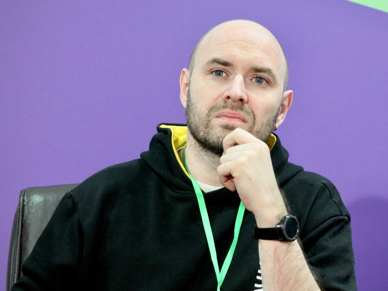 18 судей отказались увольнять своего начальника с гражданством РФ. Мерзость остается мерзостью, даже несмотря на войну, сотни убитых детей, Бучу и Изюм