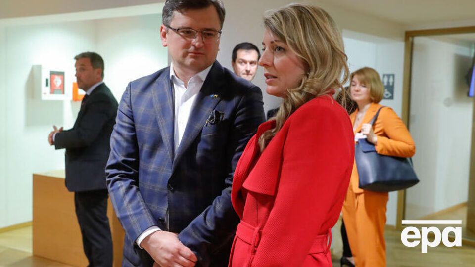 Кулеба провел разговор с Жоли 3 октября