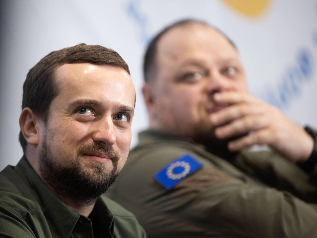 Тимошенко:&nbsp;Эти&nbsp;Chevrolet Tahoe&nbsp;не бронированы, поэтому я не вижу смысла в том, чтобы их передавать именно на фронт, это немного другой автомобиль