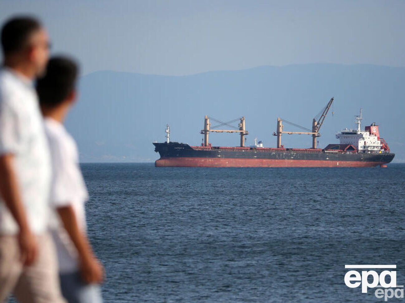 По данным Мининфраструктуры Украины, заблокировано движение 218 судов