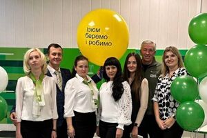У "ПриватБанку" заявили, що невдовзі можна очікувати відновлення роботи ще кількох відділень