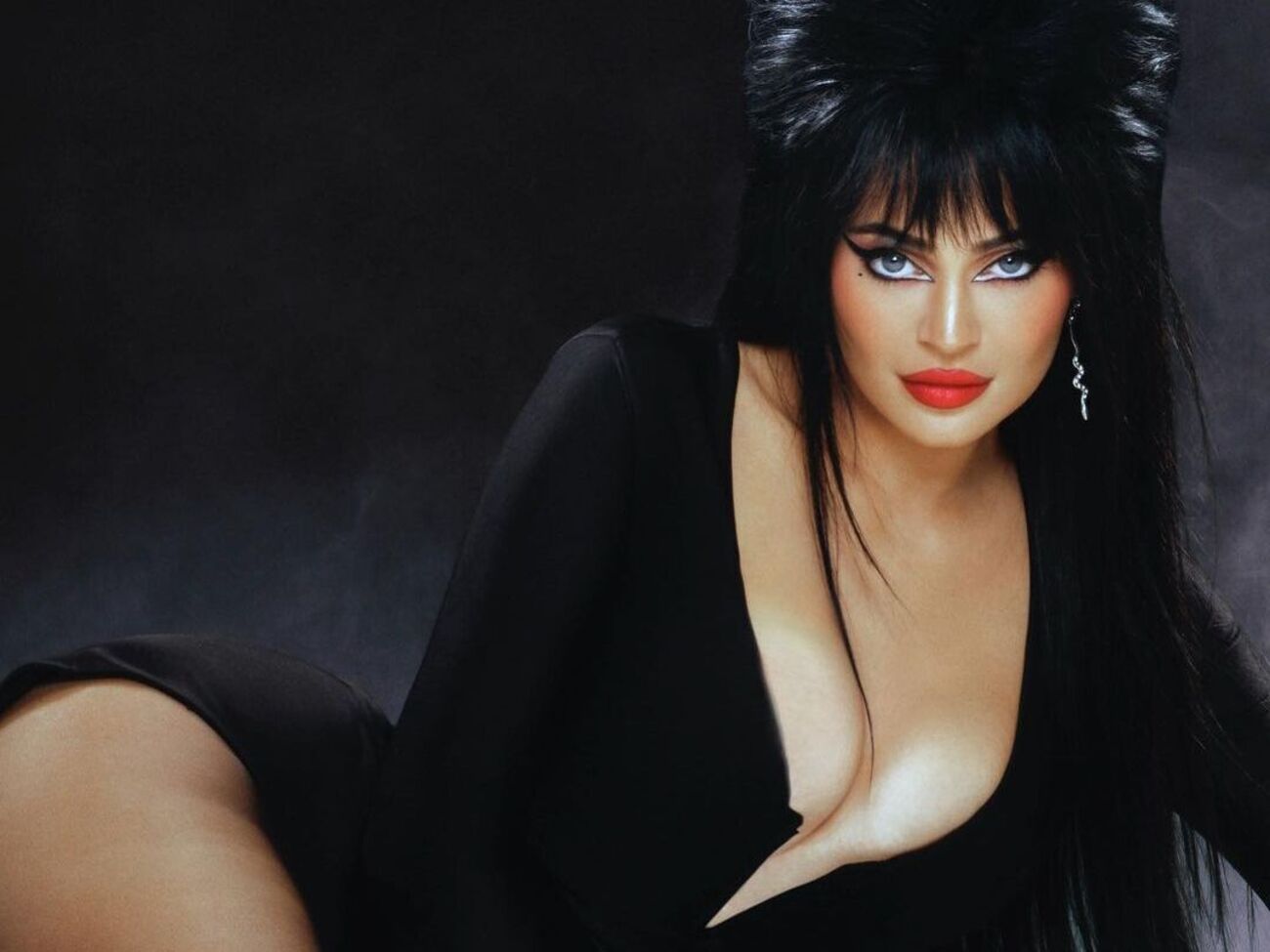 Кайли Дженнер выбрала образ Эльвиры&nbsp;&ndash; повелительницы тьмы