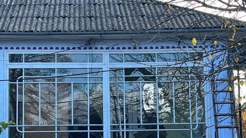 Унаслідок падіння російської ракети в кількох будинках у Наславчі вибито вікна, зазначали у МВС Молдови