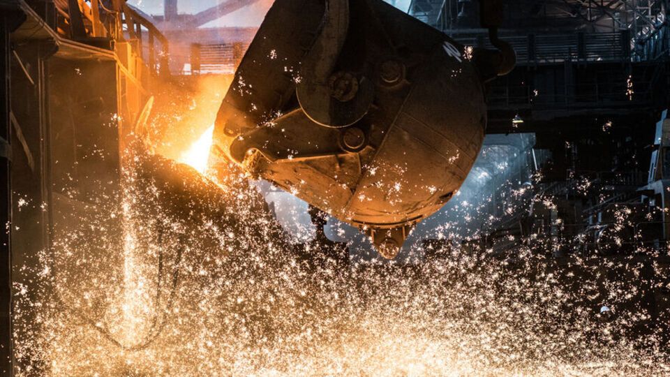 На металургійних підприємствах у вересні порівняно з довоєнним січнем середньомісячна зарплата скоротилася на 27%