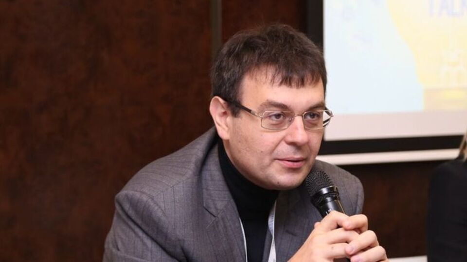 Гетманцев заявив, що простої через тривоги треба компенсувати роботою "віддалено / в неробочі години / у вихідні"