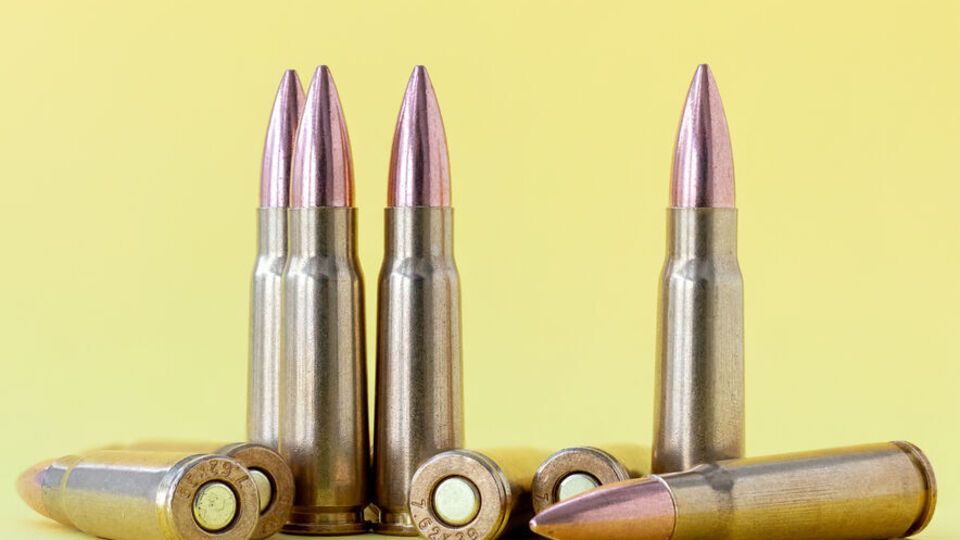 Російським новобранцям видають зброю, яка стріляє патронами зразка 1943 року