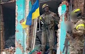 ВСУ каждый день продвигаются в Луганской области на 1–3 километра, отметил 28 октября Гайдай