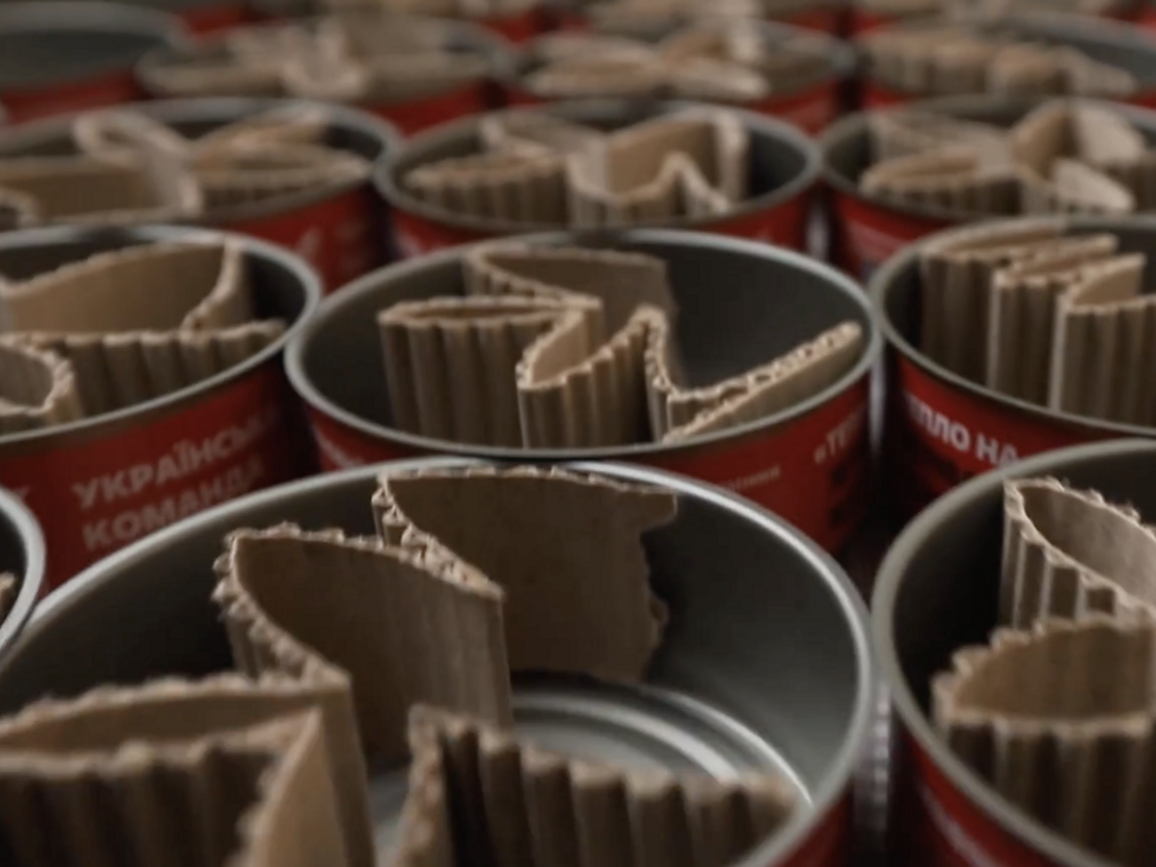 Первые партии парафиновых термоаккумуляторов, которые воины используют в качестве источников тепла и света, уже отправлены на передовую