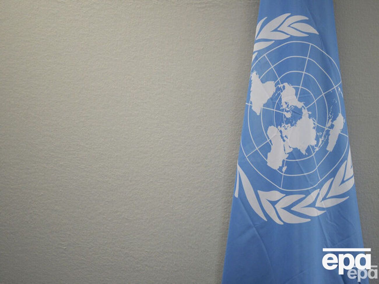 После заявления России "зерновая инициатива" все еще действует, отметил замгенсека ООН