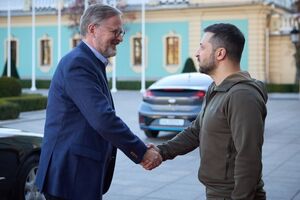 Зеленський подякував Фіалі за чеську допомогу Україні