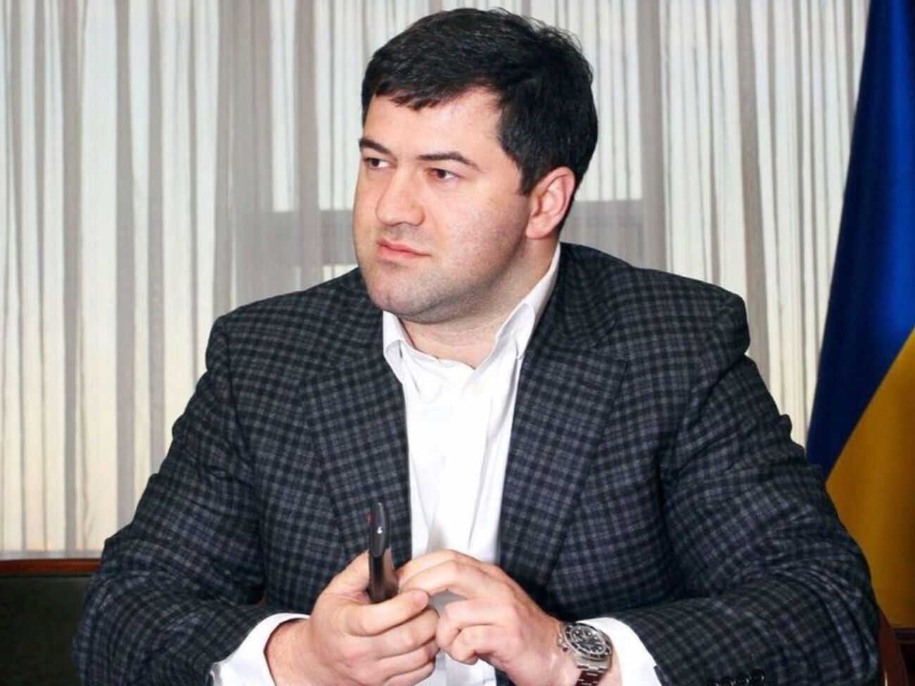 За даними слідства, Насіров причетний до одержання неправомірної вигоди в розмірі 722 млн грн
