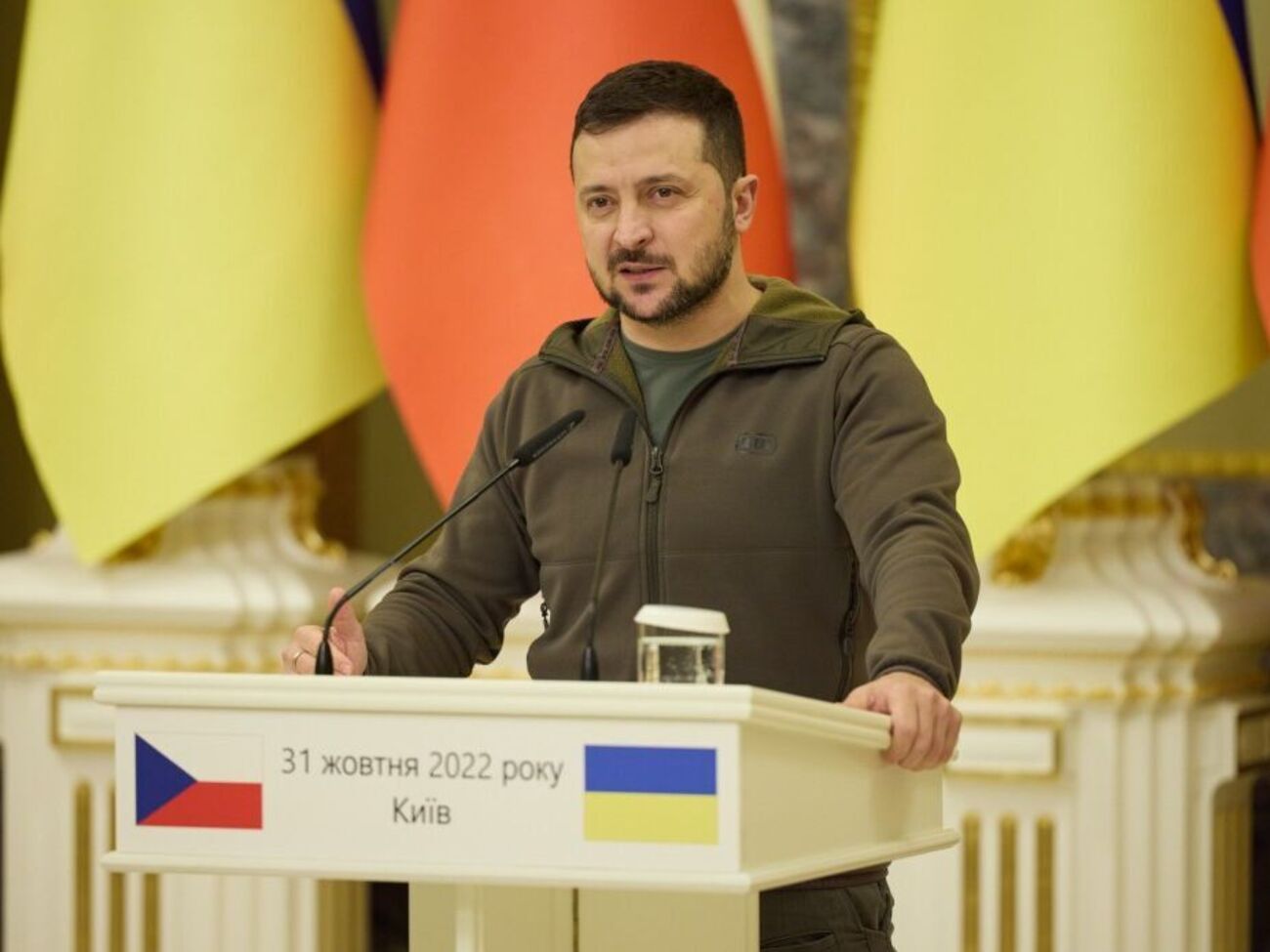 Зеленский считает, что Россия должна ответить за совершенные преступления