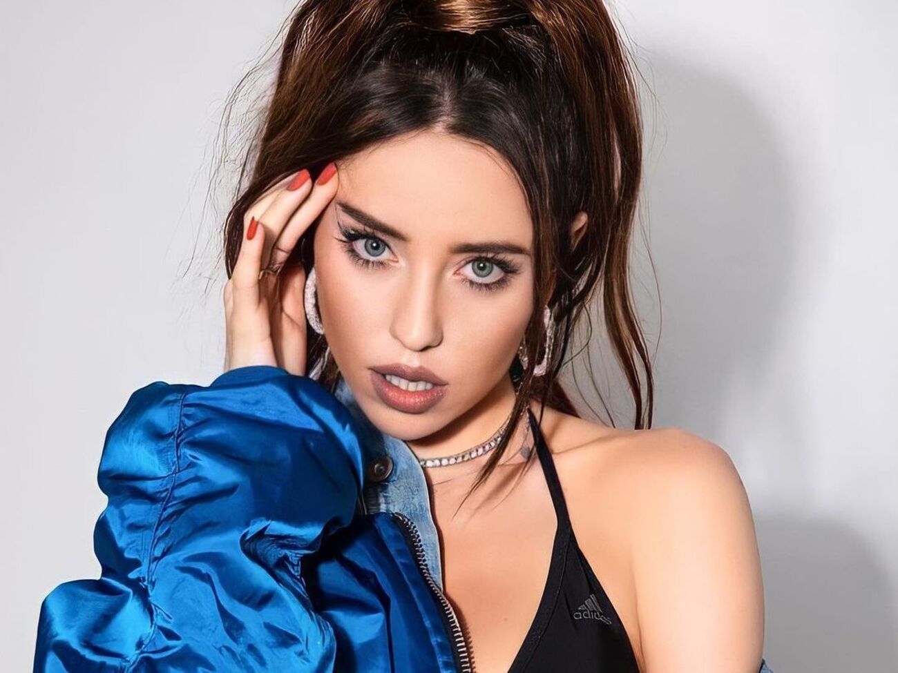 Дорофєєва офіційно не розлучена