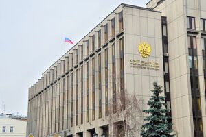 Совфед РФ принял федеральные конституционные законы о "принятии в состав РФ" четырех новых субъектов