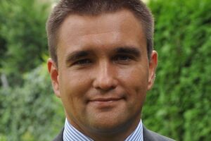 Маску нужна "политинформация". Если уже Киссинджер нас поддерживает, то Маска мы точно убедим