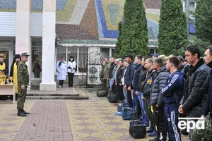 В издании отметили, что чем больше мужчин Кремль мобилизует, тем больше людей попытается покинуть страну