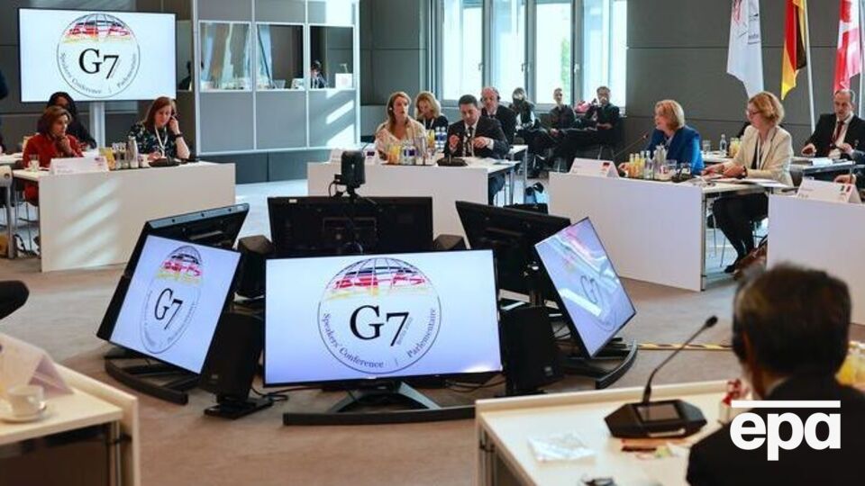 У G7 обговорюють, як обмежити ціни на російську нафту