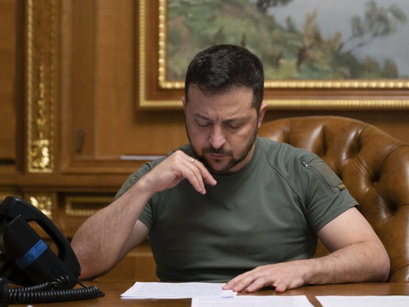 Зеленський поговорив з Моді телефоном