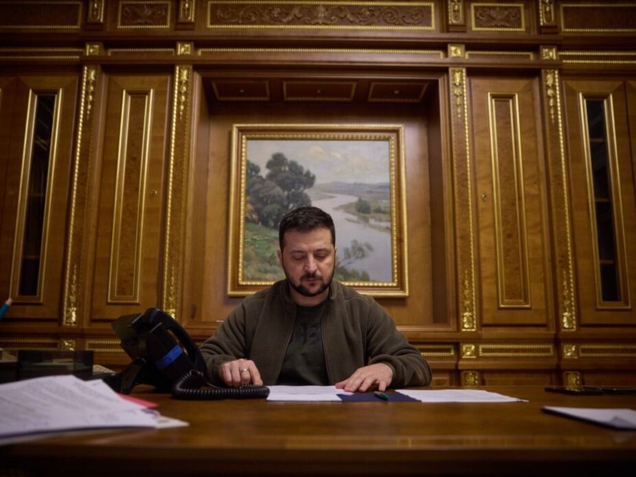 Зеленський: На різні українські пропозиції зупинити агресію та звільнити нашу територію Росія відповідає терором, злочинною мобілізацією та політичним фарсом