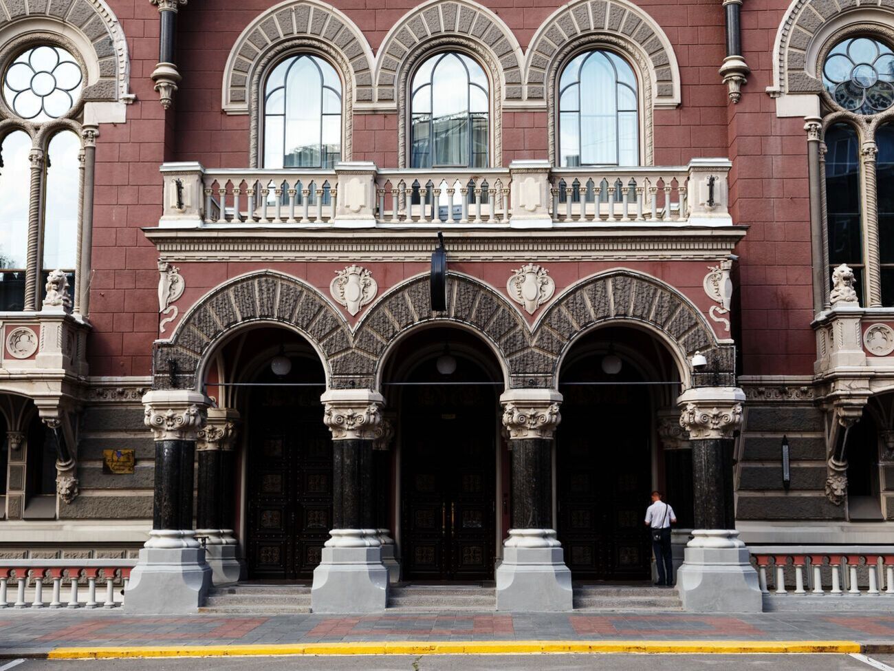 До увольнения Шевченко Верховной Радой и назначения нового главы НБУ правление регулятора продолжит работать в текущем составе