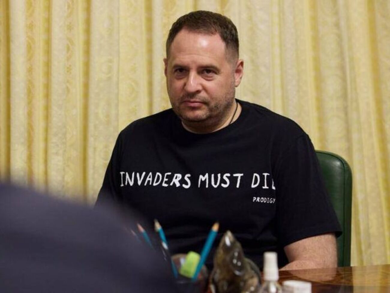 Єрмак: Колективна божевільня може й далі жити у вигаданому світі