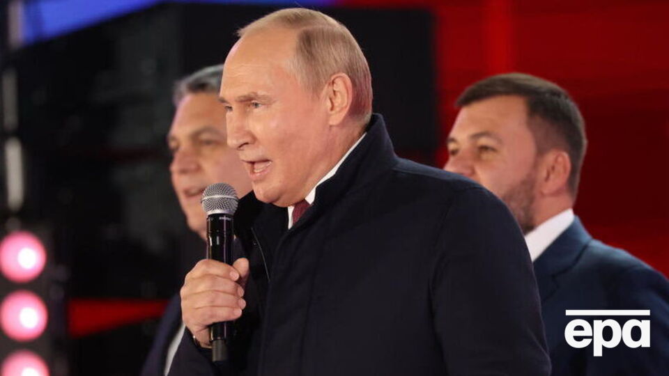 Гудков подчеркнул, что мировые лидеры сейчас предупреждают Путина (на фото) о серьезных последствиях нанесения ядерного удара