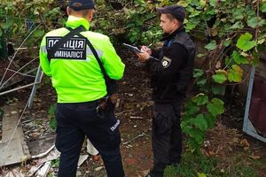 Співробітники Ізюмського райуправління виявлені останки тіл передали на проведення судово-медичної експертизи, зазначили у поліції Харківської області