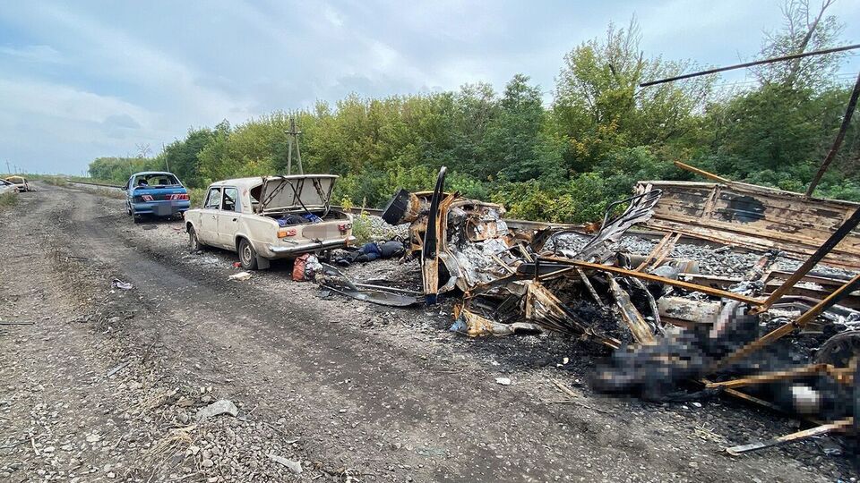 Окупанти добивали людей, які вижили під час обстрілу колони