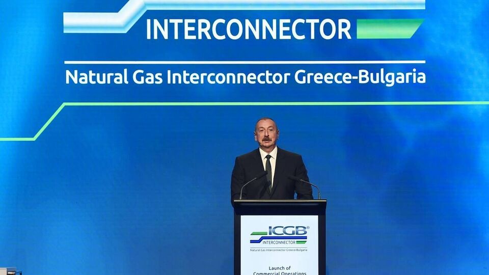 По словам Алиева, до 2027 года Азербайджан планирует увеличить объем поставок природного газа в Европу как минимум вдвое