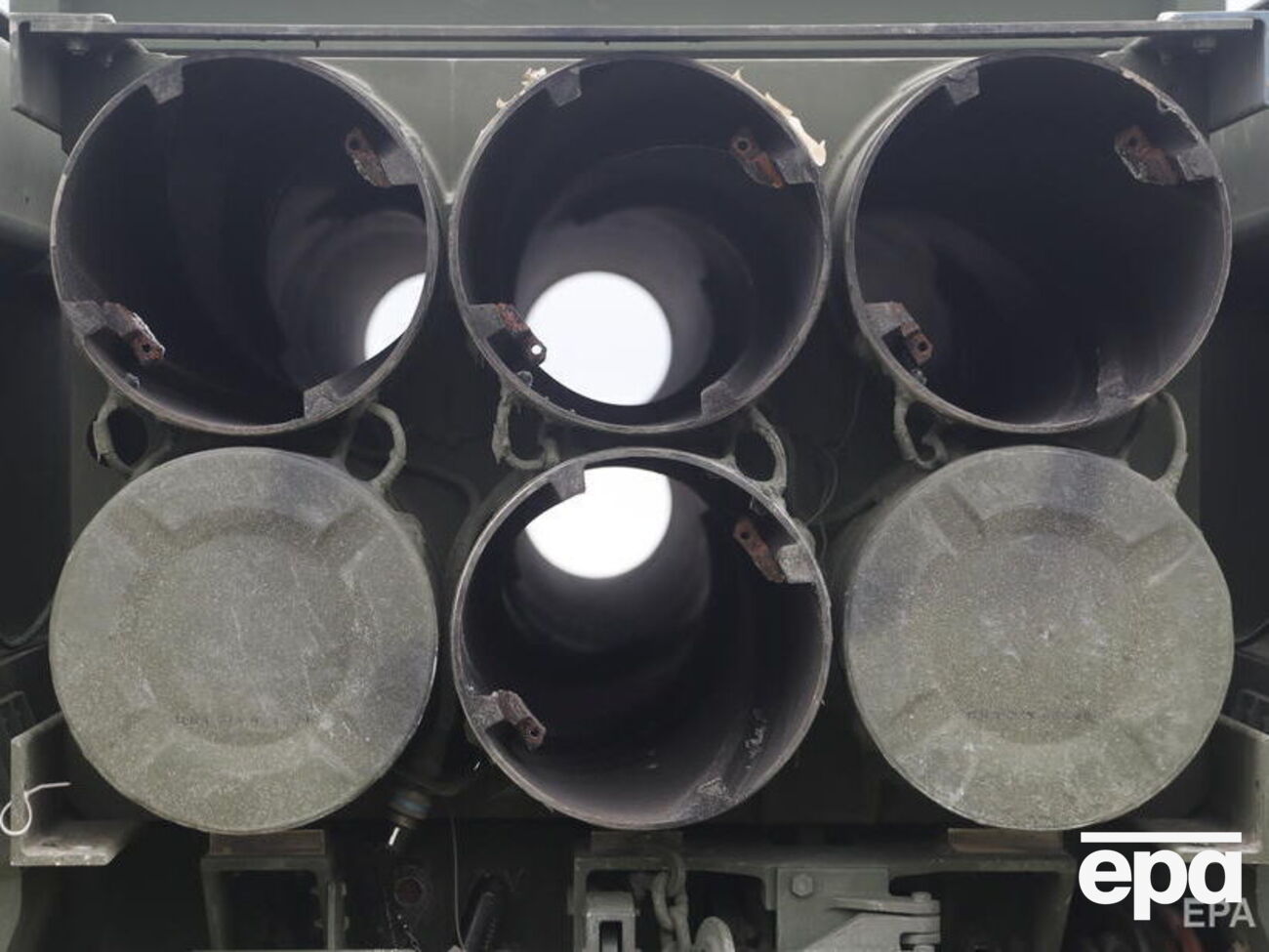 Щодо постачання Україні далекобійних ракет ATACMS у США тривають політичні дебати, зазначив Арахамія