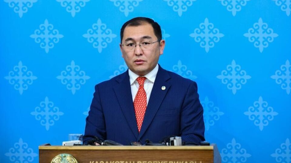 Смадияров раскритиковал тональность заявлений Захаровой