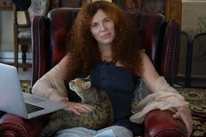 Латынина считает, что при благоприятном варианте развития событий Украина сможет фактически деоккупировать захваченные Россией территории до зимы