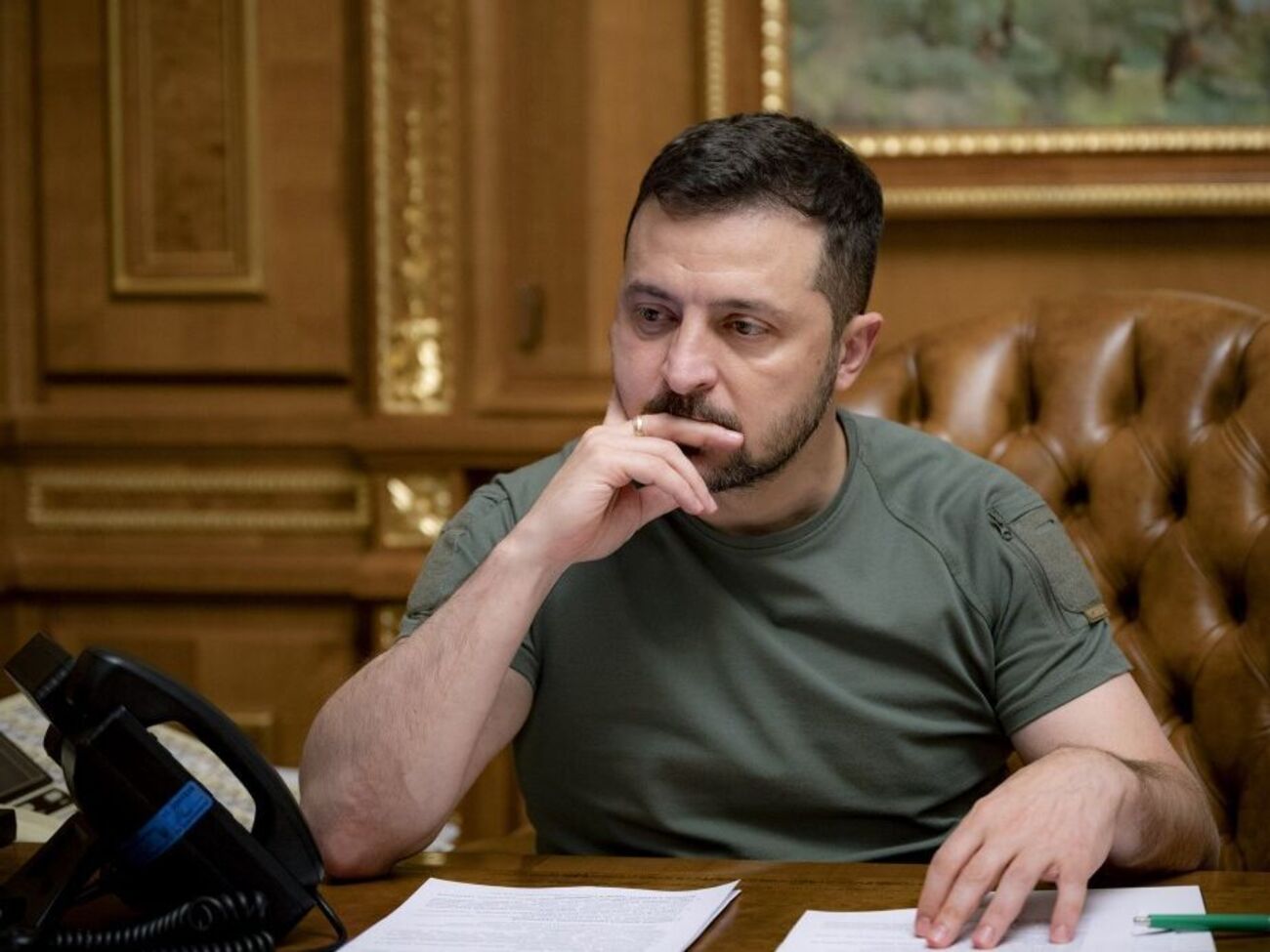Зеленский назвал разговор с генсеком НАТО "очень положительным"