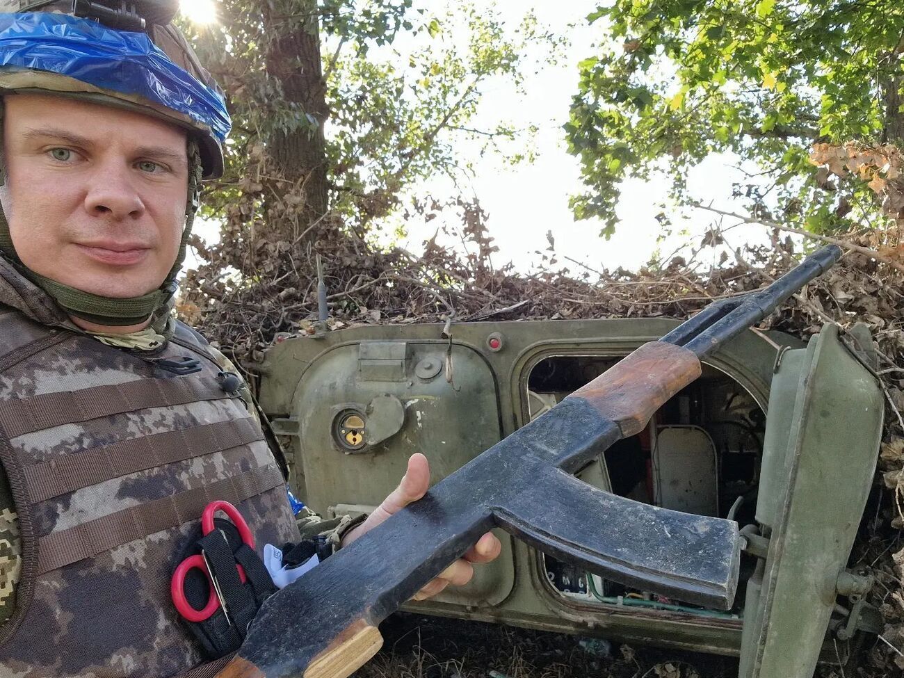 Комаров: На позиціях РФ&nbsp;&ndash; навчальні&nbsp;дерев'яні "калаші", навчальні гранати. І багато іншого навчального