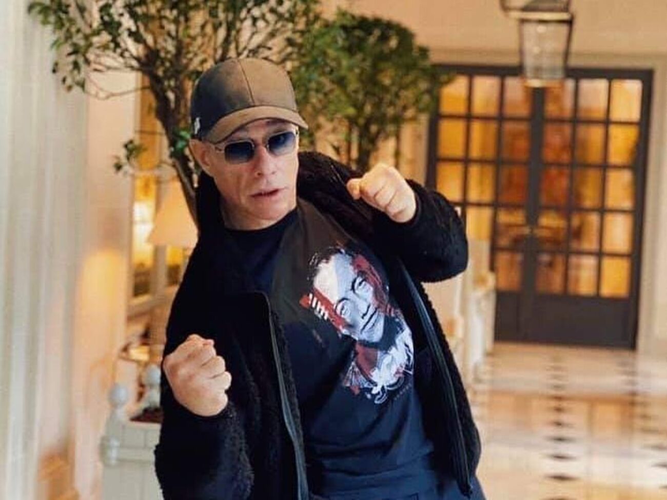 Ван Дам народився 1960 року