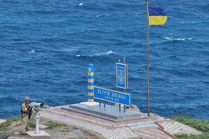 Фейгин считает украинский остров Змеиный в Черном море одним из возможных объектов для демонстрационного ядерного удара России