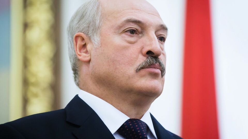 Лукашенко заявил, что в Беларуси сегодня запредельные цены