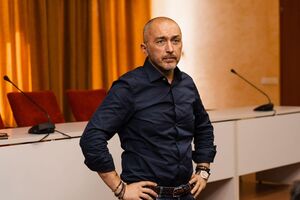 Назначение Пышного на должность главы Нацбанка поддержали 19 членов комитета Рады по вопросам финансов, отметил Железняк
