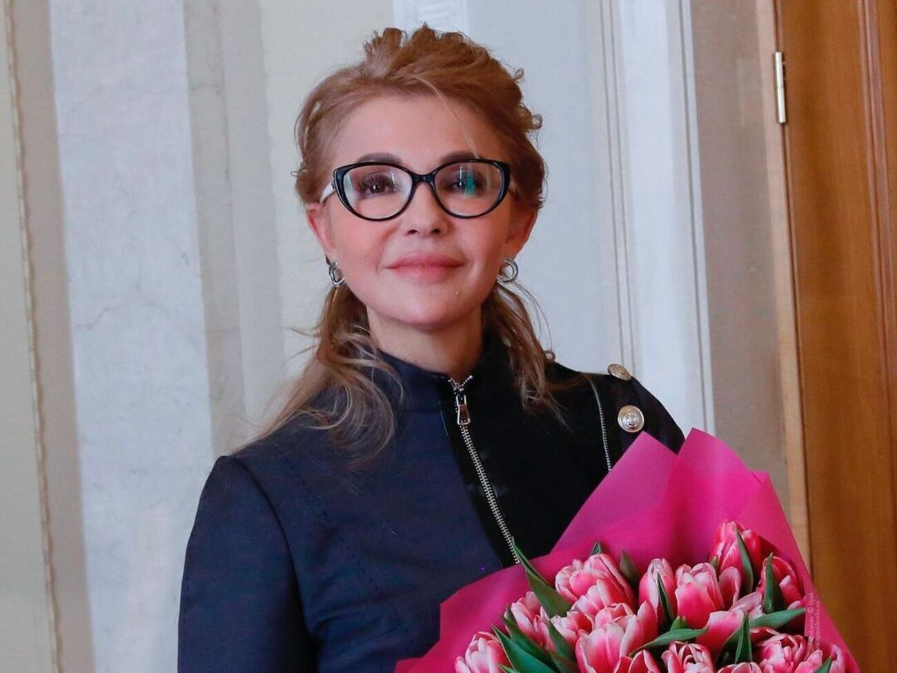 Тимошенко купила в McDonald's пирожок с вишнями